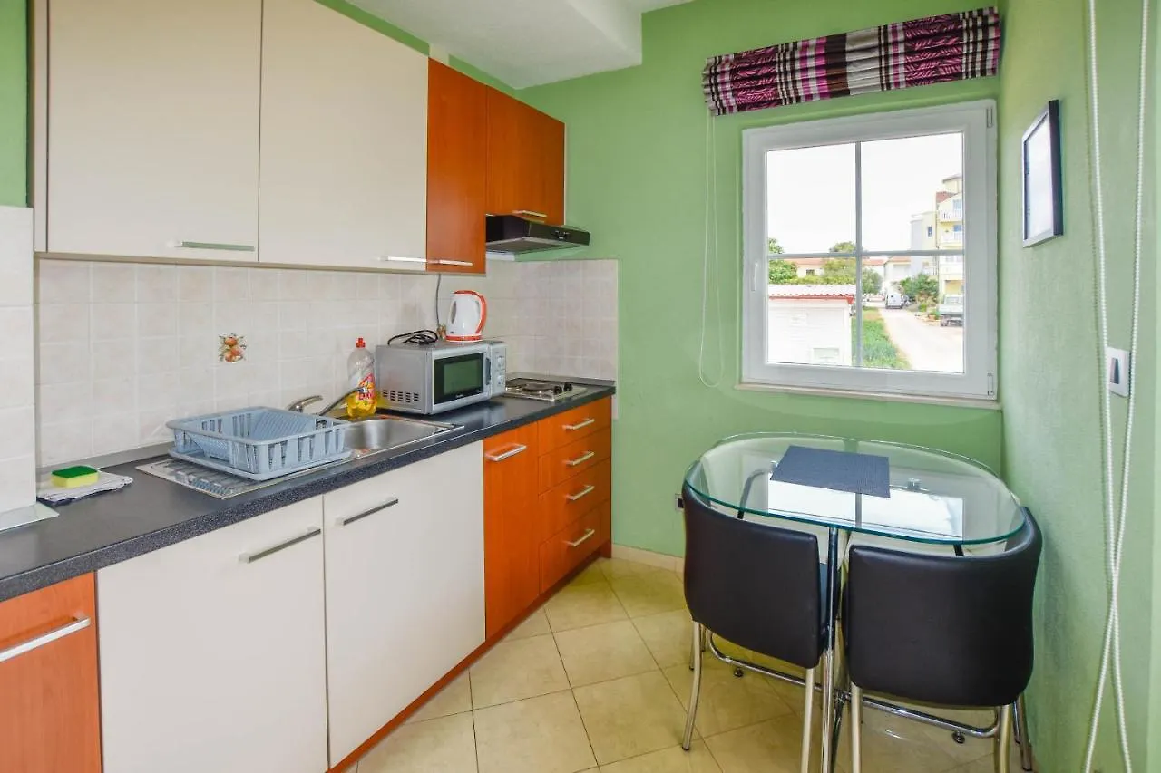 Apartments Jacqueline Pakostane