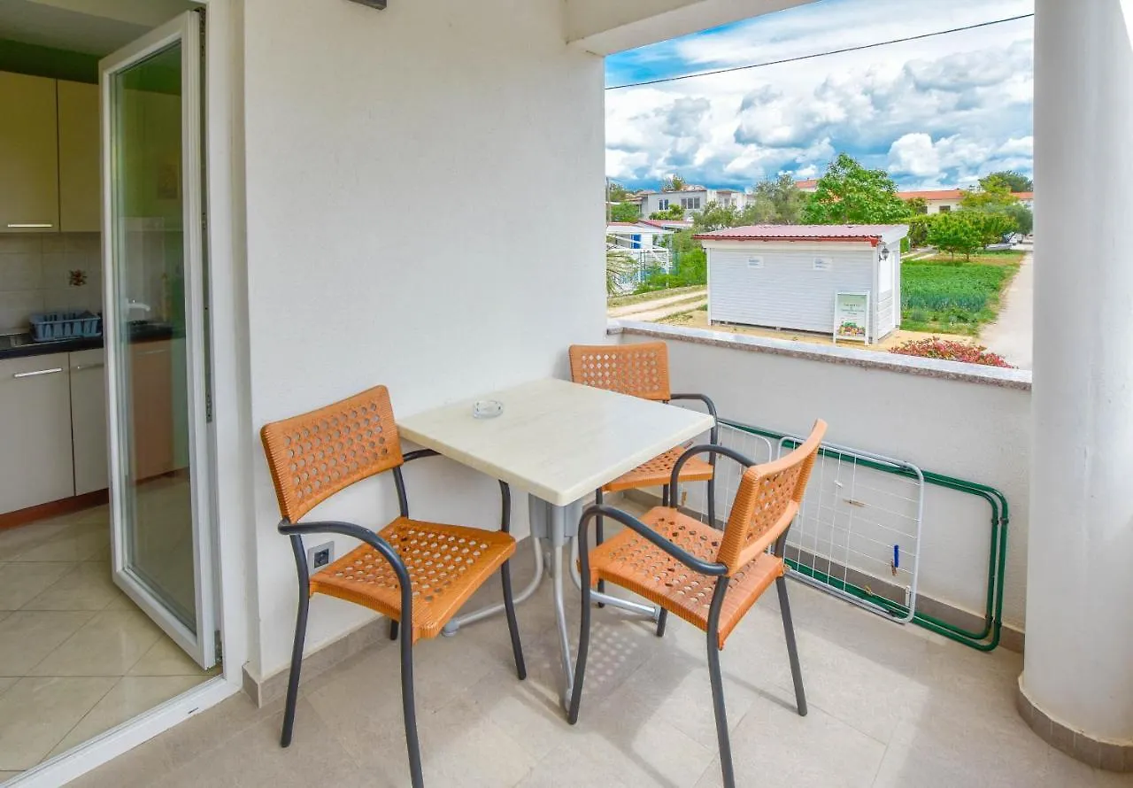 Apartments Jacqueline Pakostane Croatia