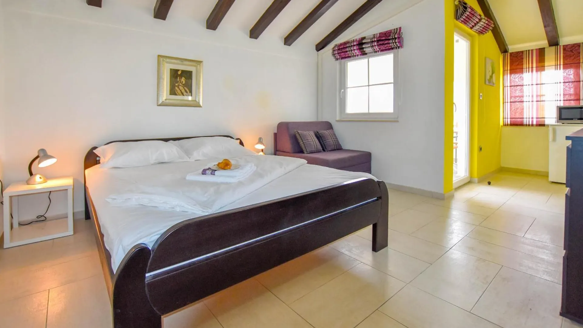 Apartments Jacqueline Pakostane 0*,  Croatia